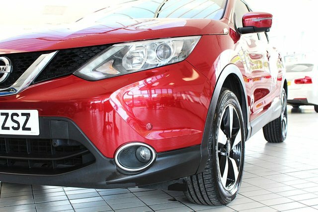 Nissan Qashqai Dci N-connecta Suv BV67ZSZ Red #2