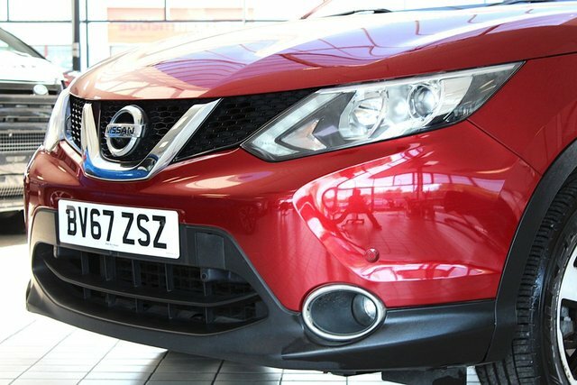 Nissan Qashqai Dci N-connecta Suv BV67ZSZ Red #3