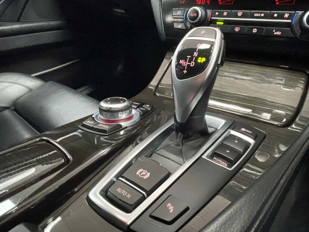 BMW 5 Series 2.0 520D Se 181 Bhp Silver #40