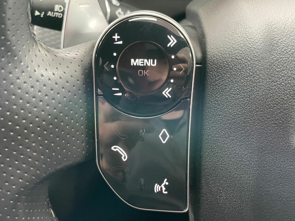 Land Rover Range Rover Velar R-dynamic Black #29