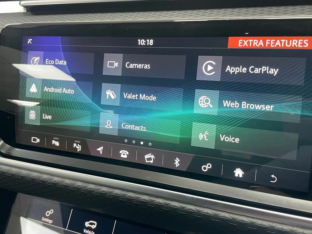 Land Rover Range Rover Velar R-dynamic Black #38