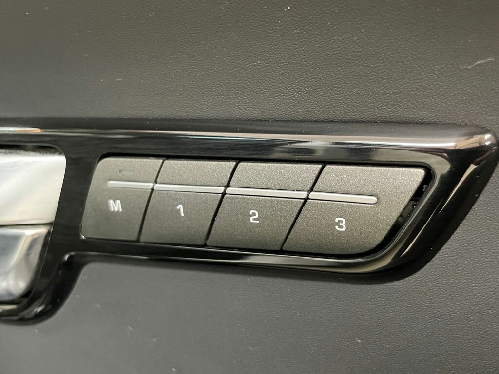 Land Rover Range Rover Evoque 2.2 Sd4 Prestige 190 Bhp White #17