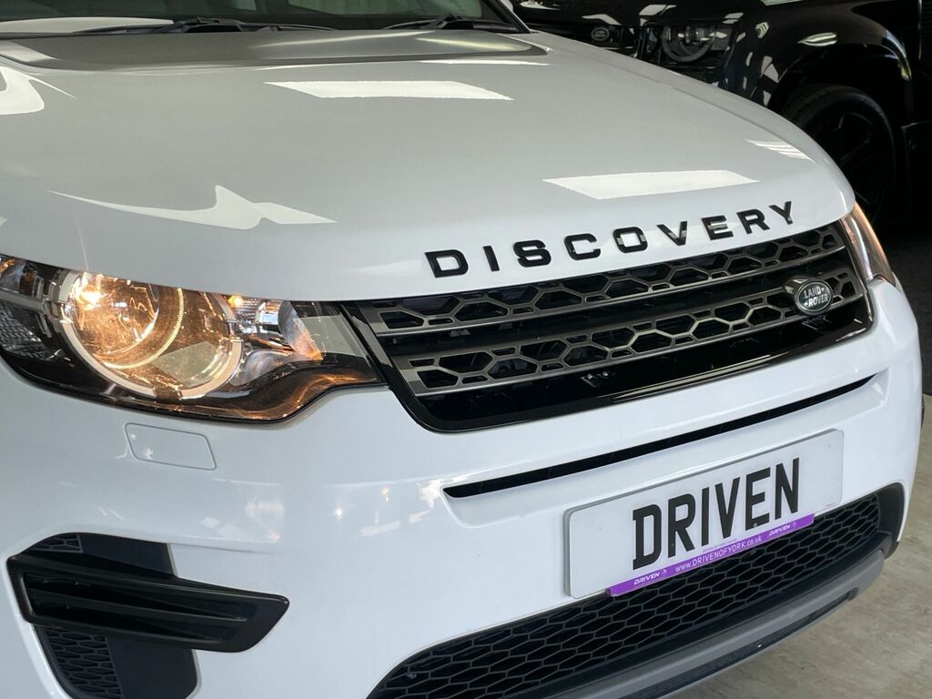 Land Rover Discovery Sport Diesel White #3
