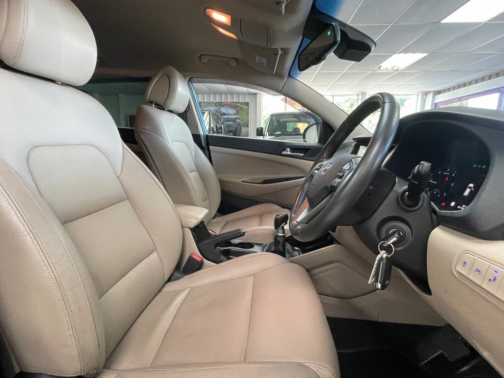Hyundai Tucson Crdi Se Nav White #19