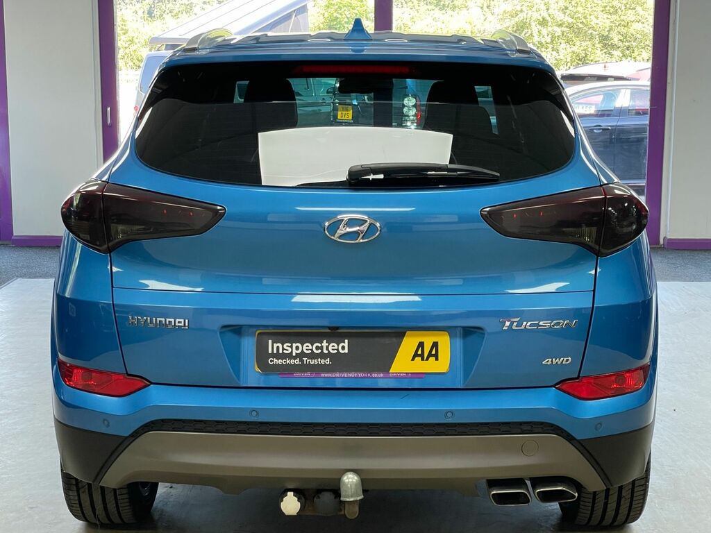 Hyundai Tucson Crdi Se Nav White #8
