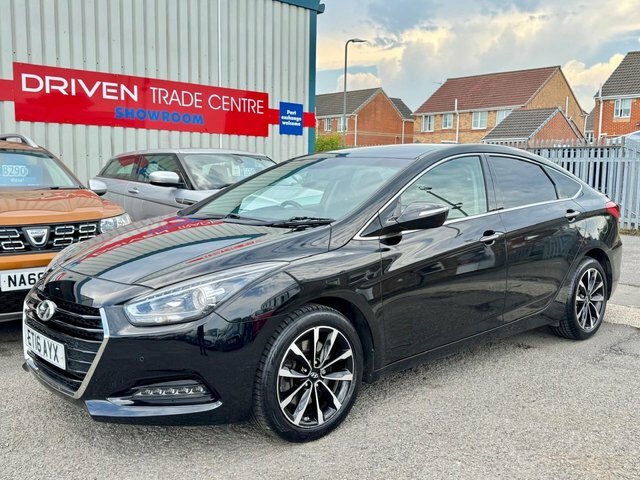 Hyundai I40 1.7 Crdi Blue Drive Se Nav Business Saloon Die Black