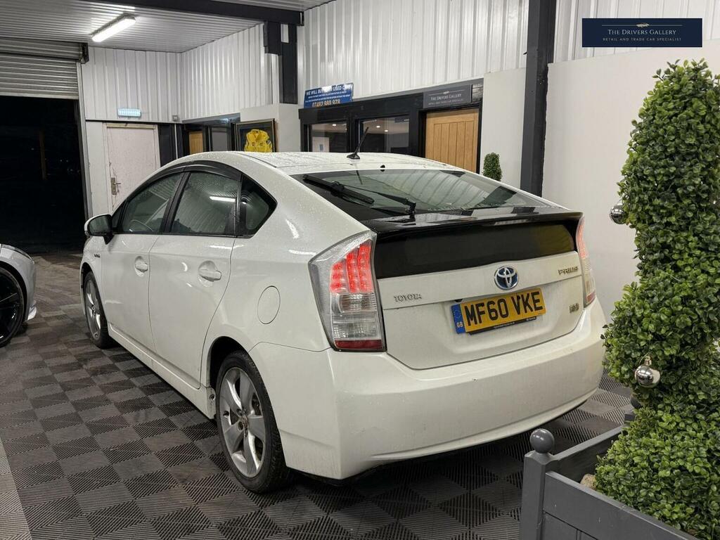 Toyota Prius Hatchback 1.8 Vvt-h T Spirit Cvt Euro 5 Ss MF60VKE White #3
