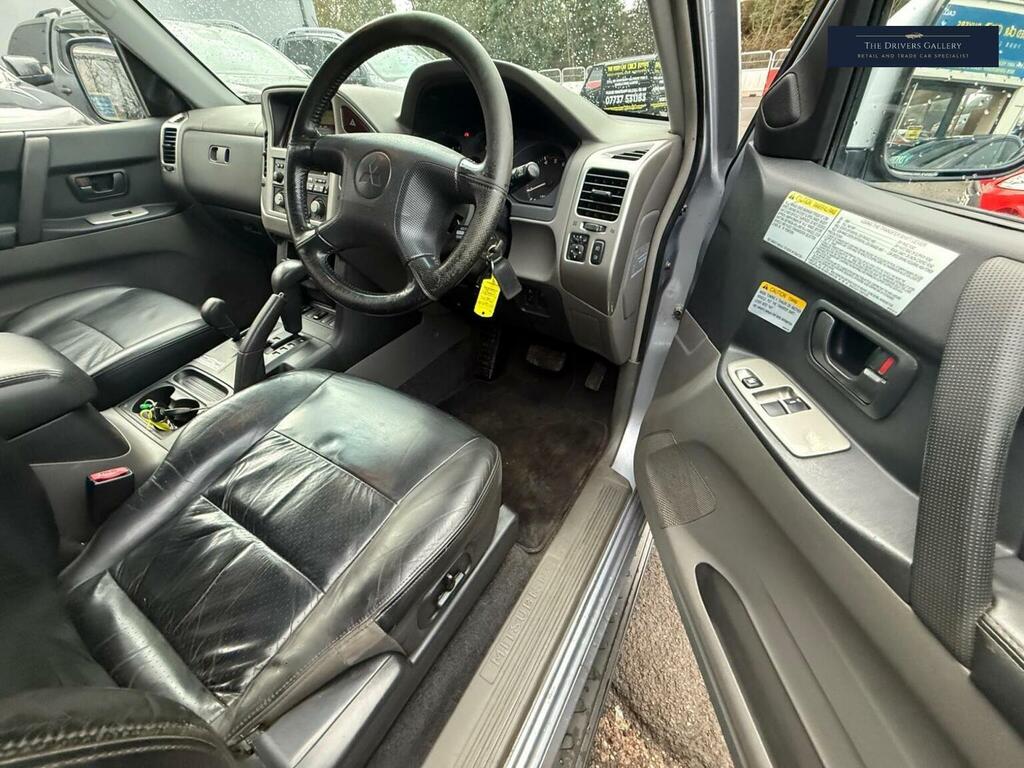 Mitsubishi Shogun 3.2 Elegance Lwb Di-d 159 Bhp Grey #19