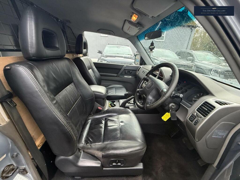 Mitsubishi Shogun 3.2 Elegance Lwb Di-d 159 Bhp Grey #20