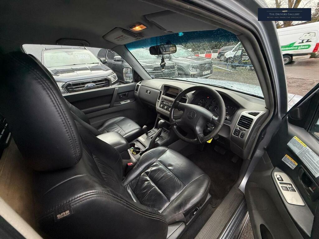 Mitsubishi Shogun 3.2 Elegance Lwb Di-d 159 Bhp Grey #16
