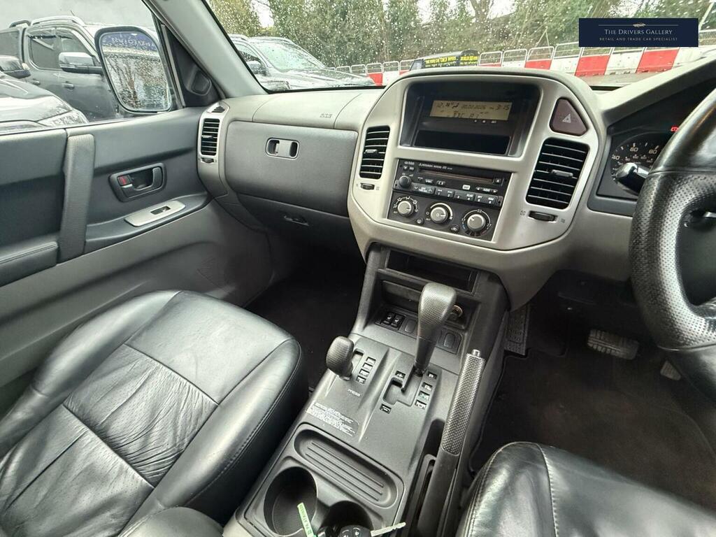 Mitsubishi Shogun 3.2 Elegance Lwb Di-d 159 Bhp Grey #26