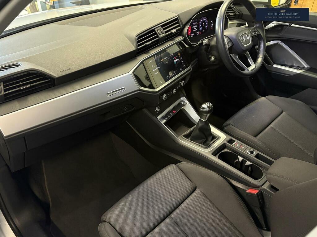 Audi Q3 Suv 1.5 Tfsi Cod 35 Sport Euro 6 Ss 20196 VO69HKX White #4