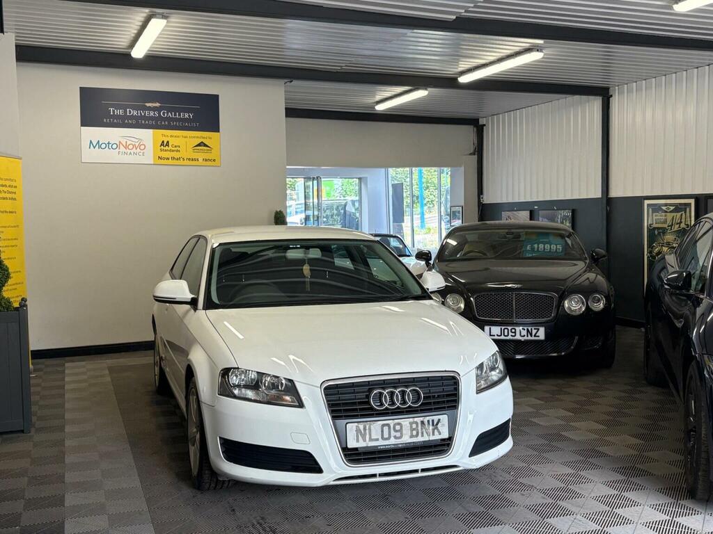 Audi A3 Hatchback 1.6 Technik Euro 4 200909 White #5