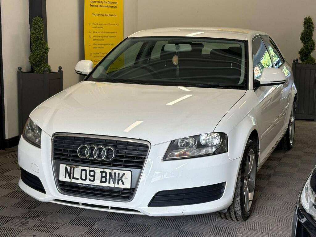 Audi A3 Hatchback 1.6 Technik Euro 4 200909 White #2