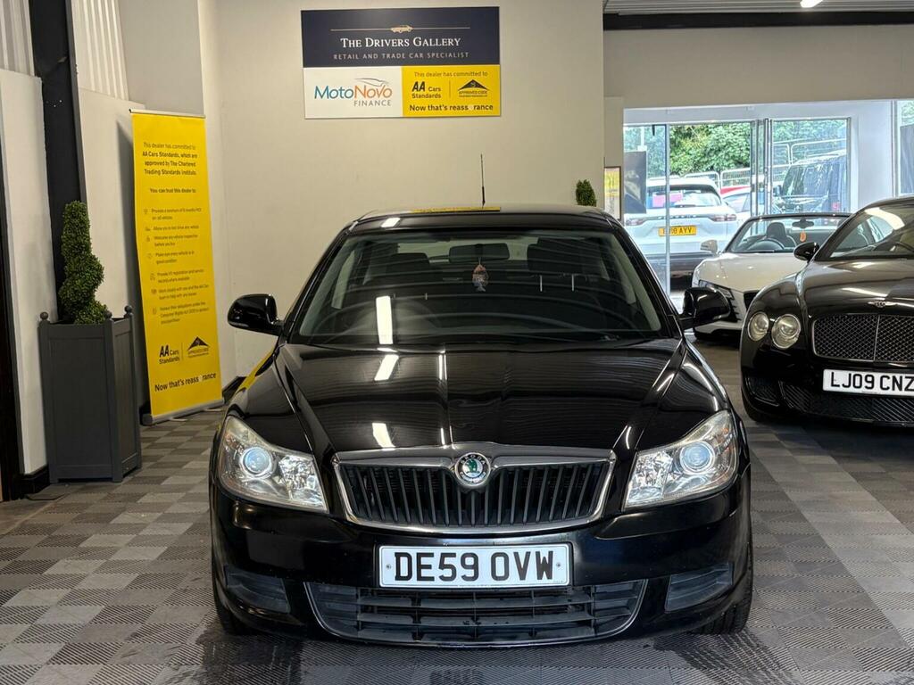 Skoda Octavia Hatchback 1.4 Tsi Se Euro 4 200959 Black #3