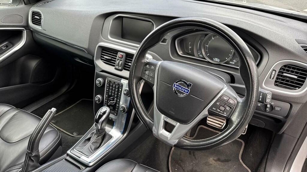 Volvo V40 2.0 D4 R-design Lux Nav Geartronic Euro 6 Ss Silver #3