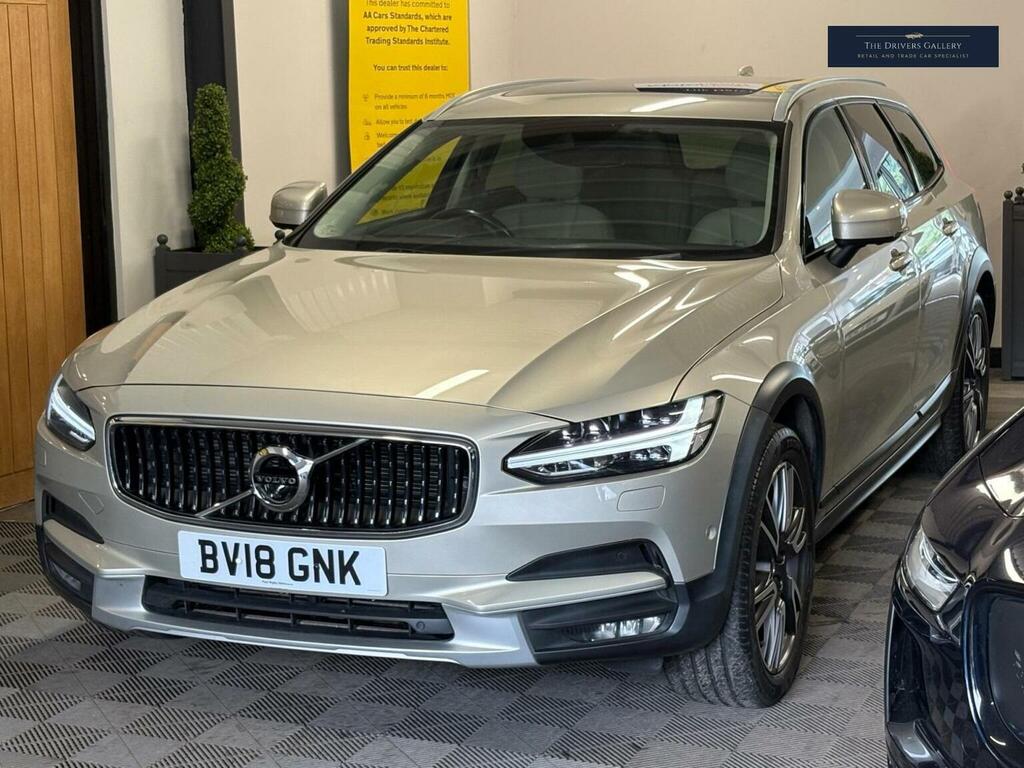 Volvo V90 Cross Country Estate 2.0 D4 Pro Awd Euro 6 Ss 2018 Gold #2