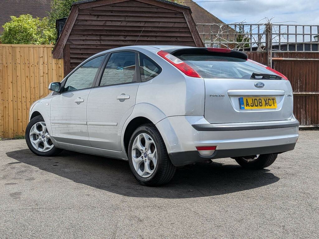 Ford Focus 1.6 Zetec Climate AJ08XCT Silver #3