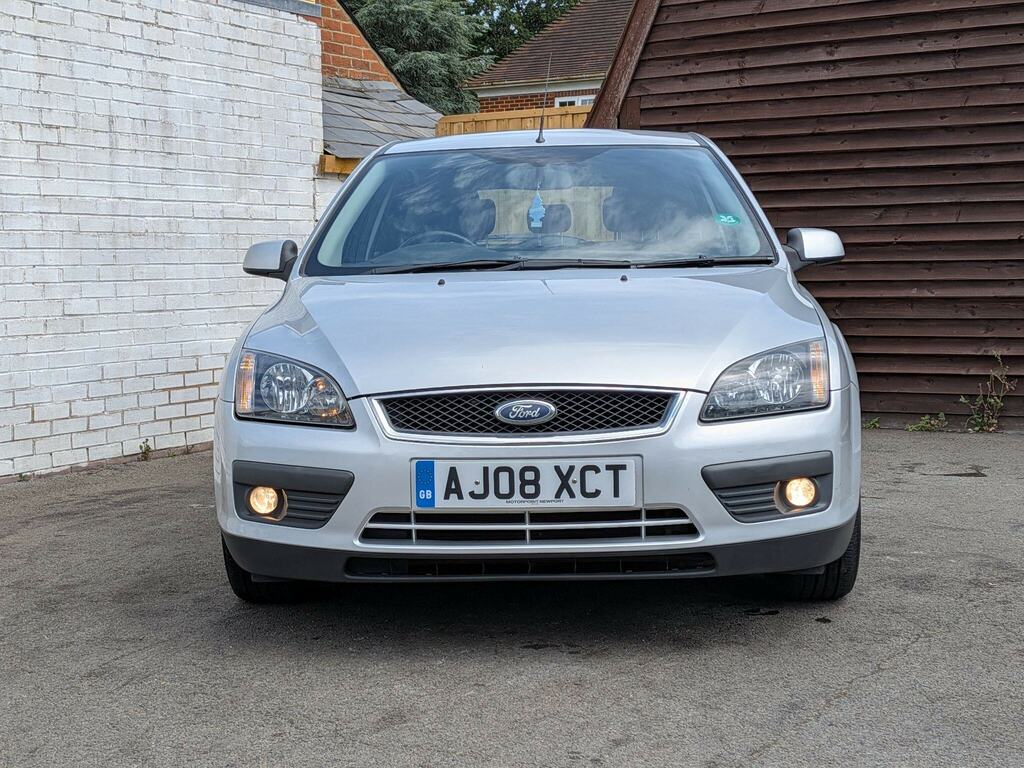 Ford Focus 1.6 Zetec Climate AJ08XCT Silver #2