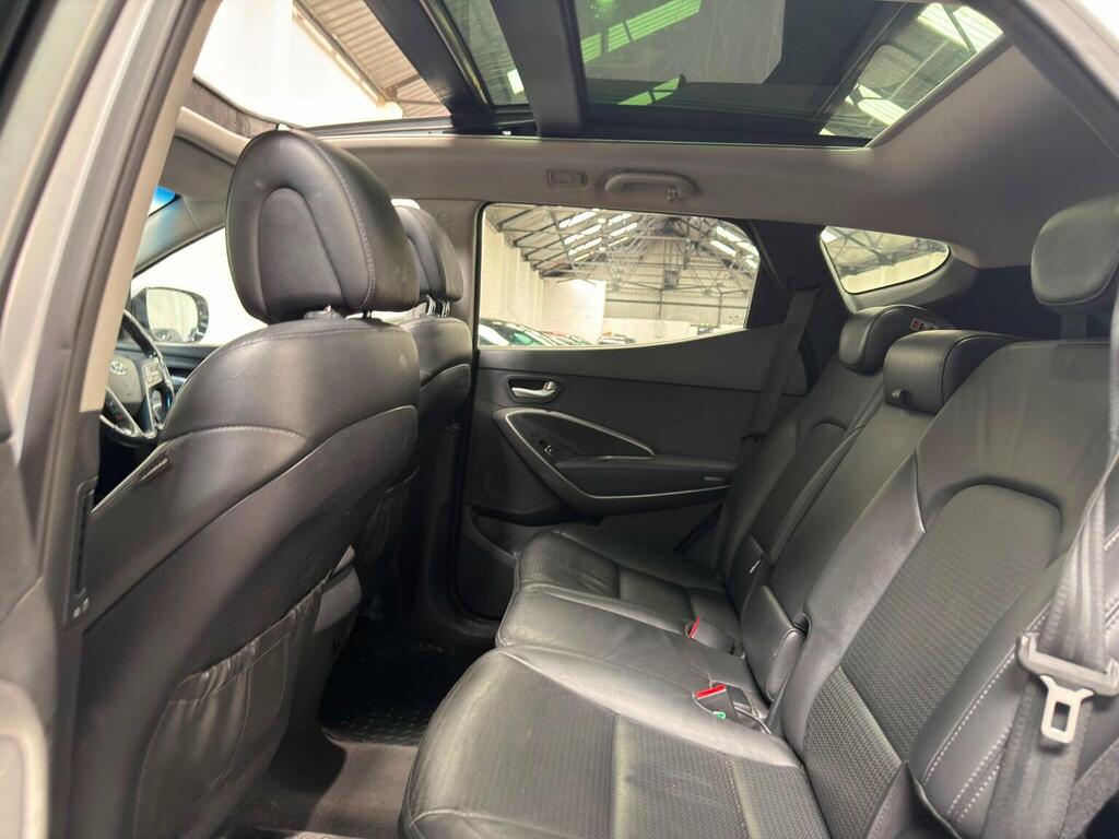 Hyundai Santa Fe   #16