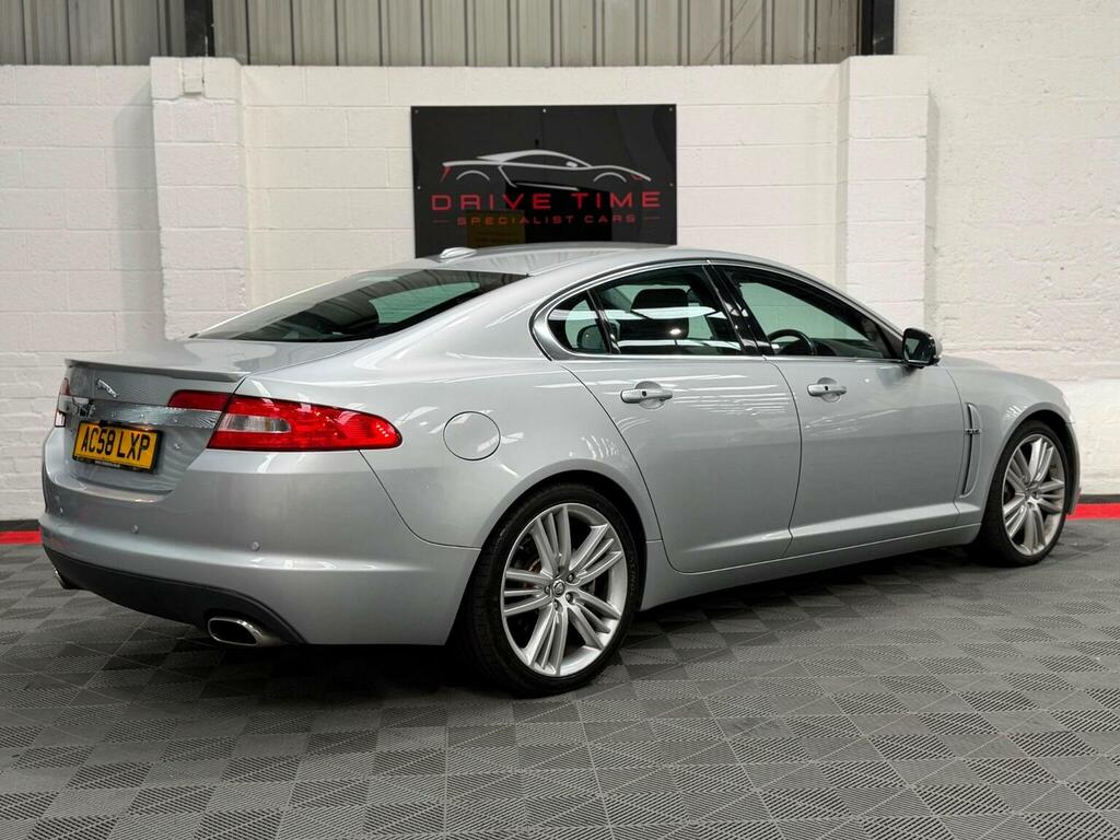 Jaguar XF Saloon Grey #11