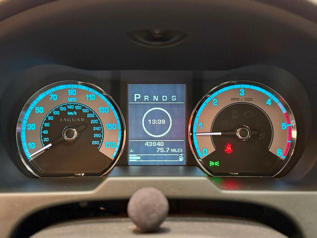 Jaguar XF Saloon Grey #34