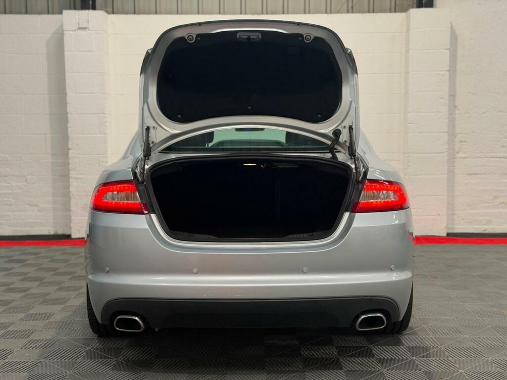 Jaguar XF Saloon Grey #37