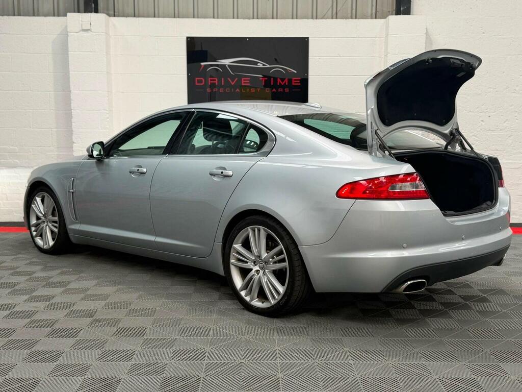 Jaguar XF 3.0D S V6 Portfolio Euro 5 Silver #4