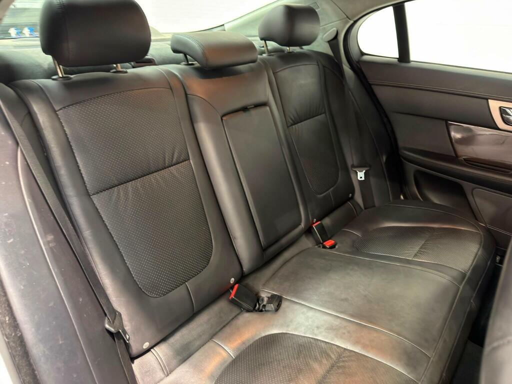 Jaguar XF Saloon Grey #16