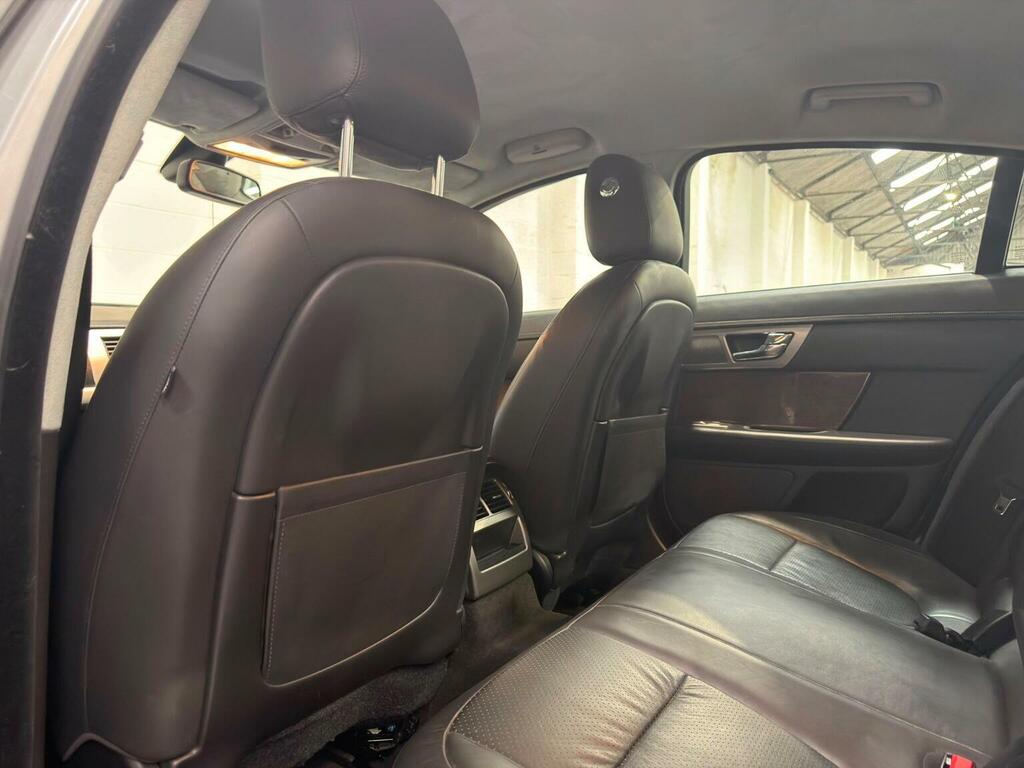 Jaguar XF Saloon Grey #18