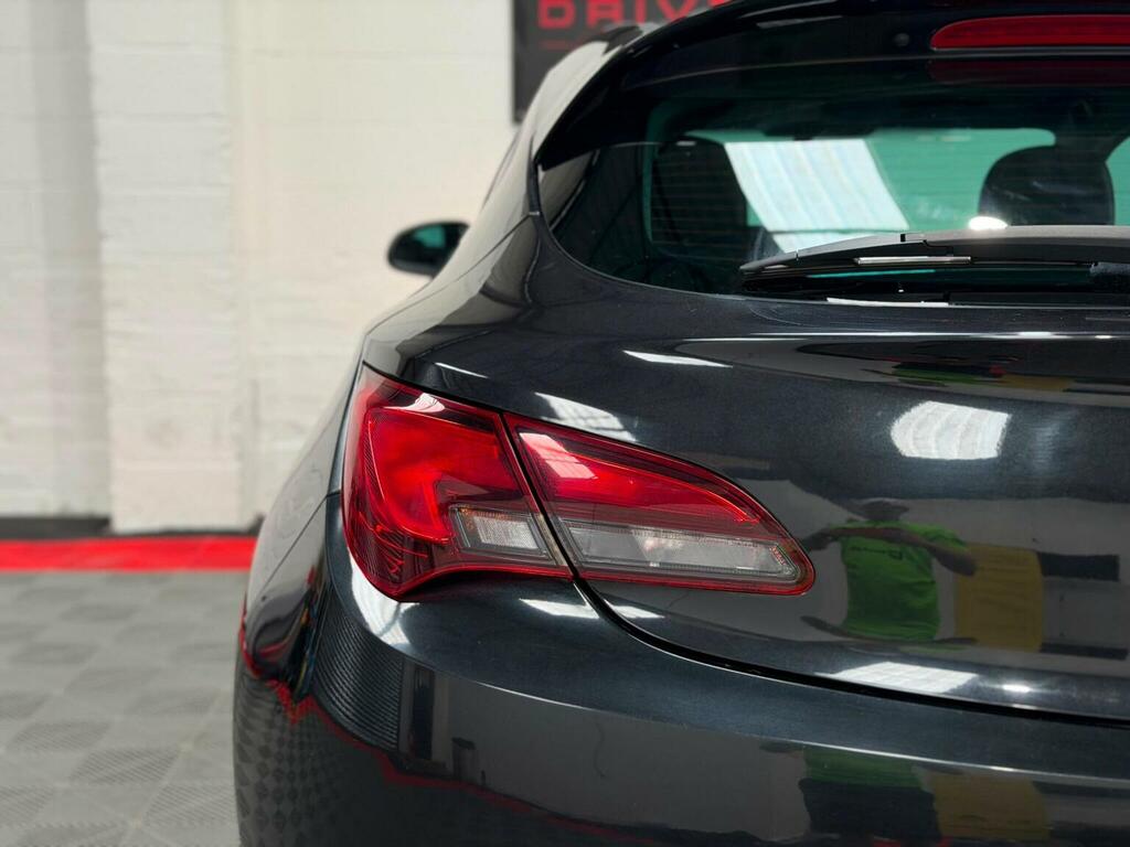 Vauxhall Astra GTC Gtc 2.0 Cdti 16V White #9