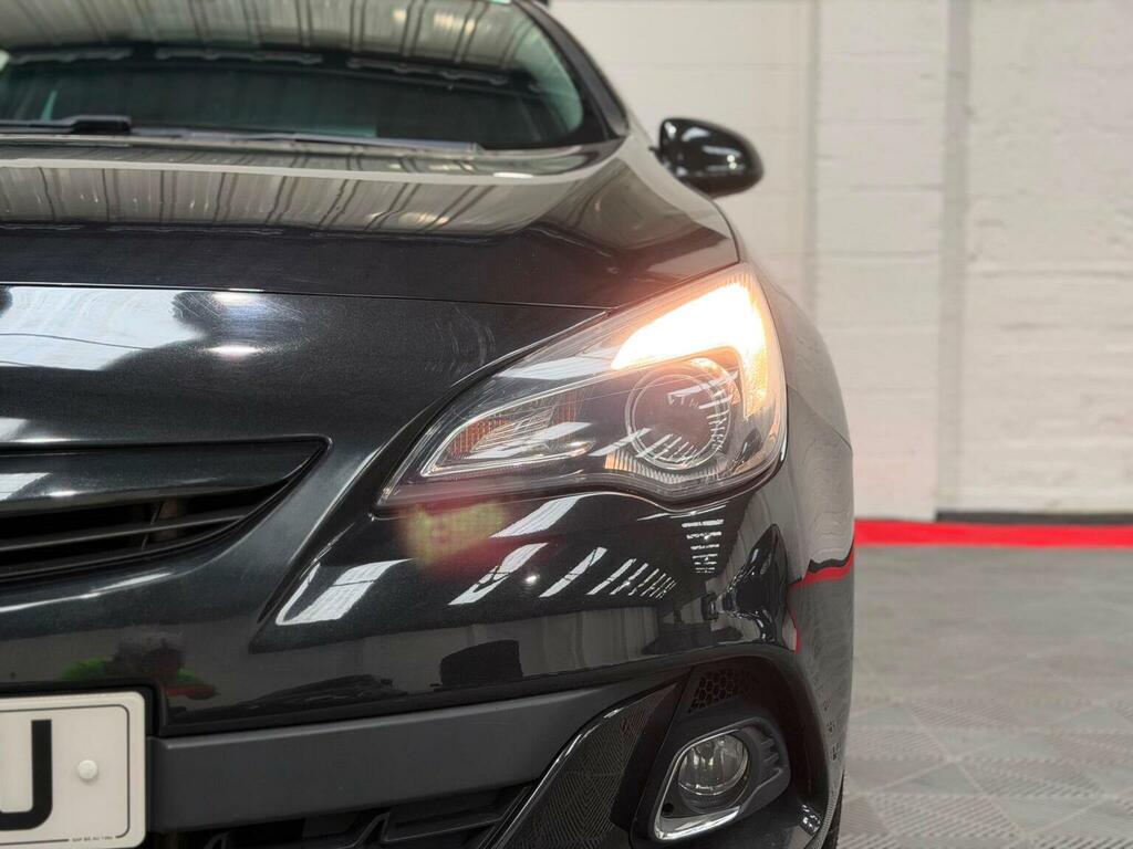 Vauxhall Astra GTC Gtc 2.0 Cdti 16V White #40