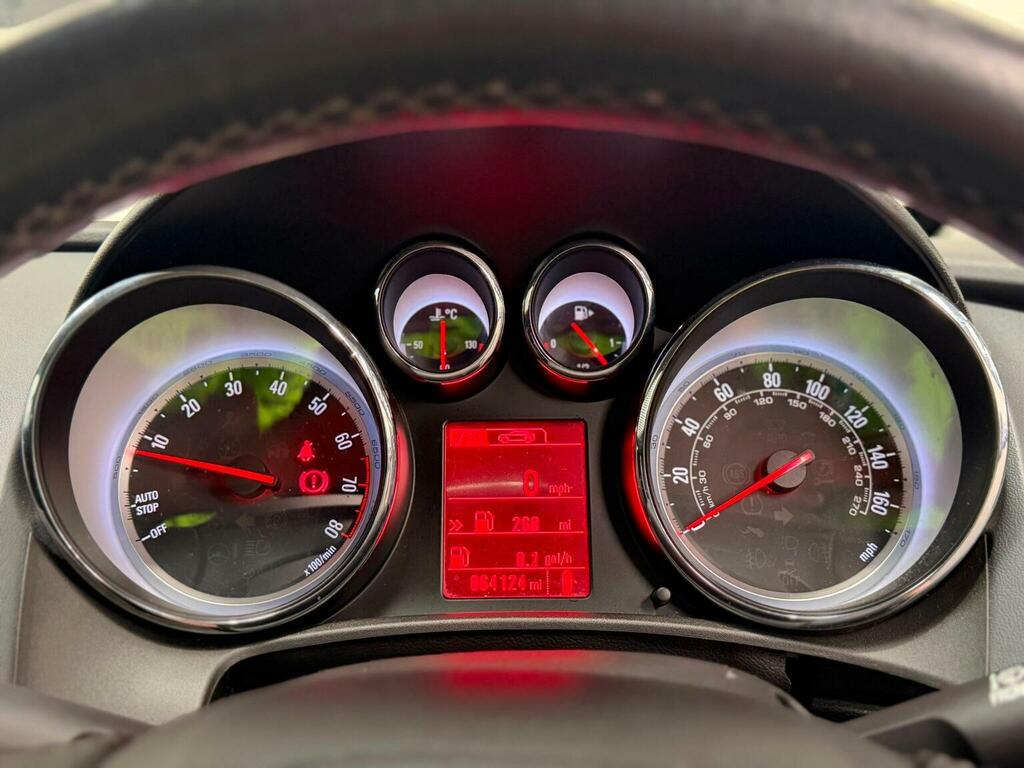 Vauxhall Astra GTC Gtc 2.0 Cdti 16V White #27