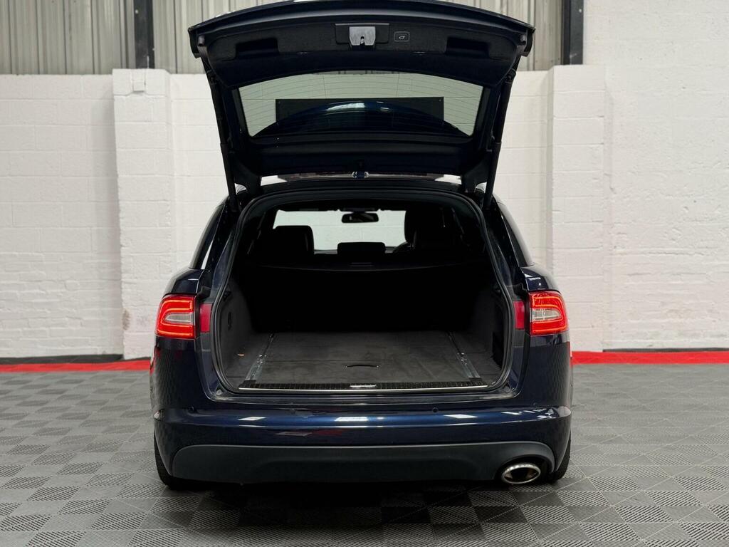 Jaguar XF Saloon Green #36