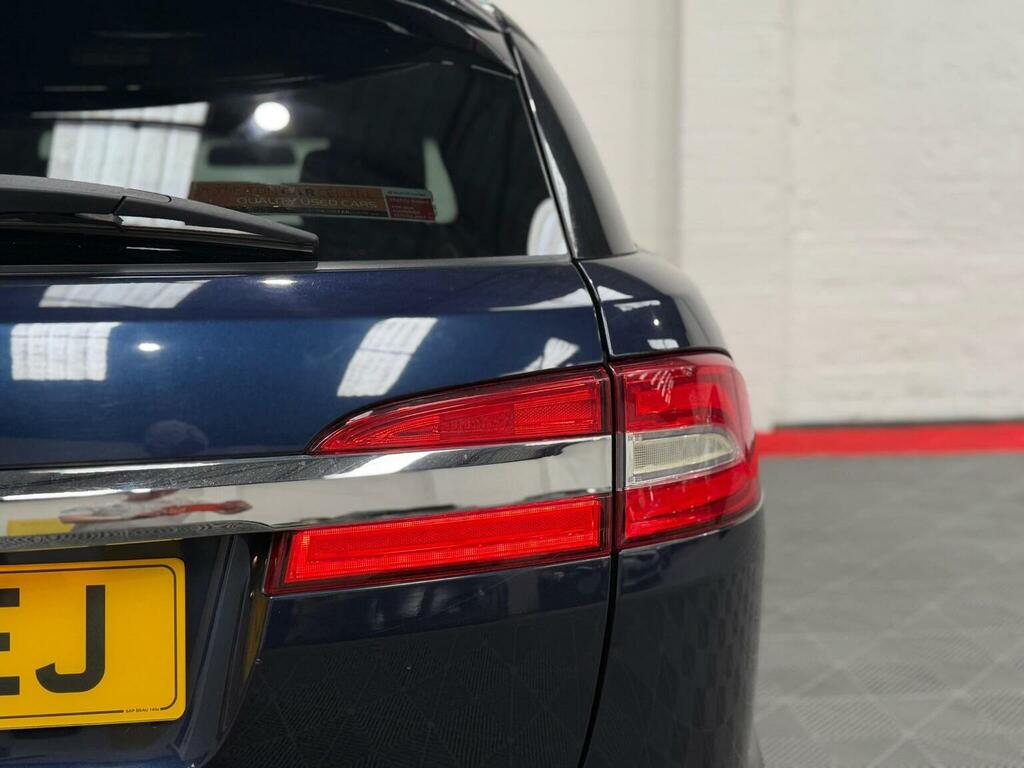 Jaguar XF Saloon Green #10