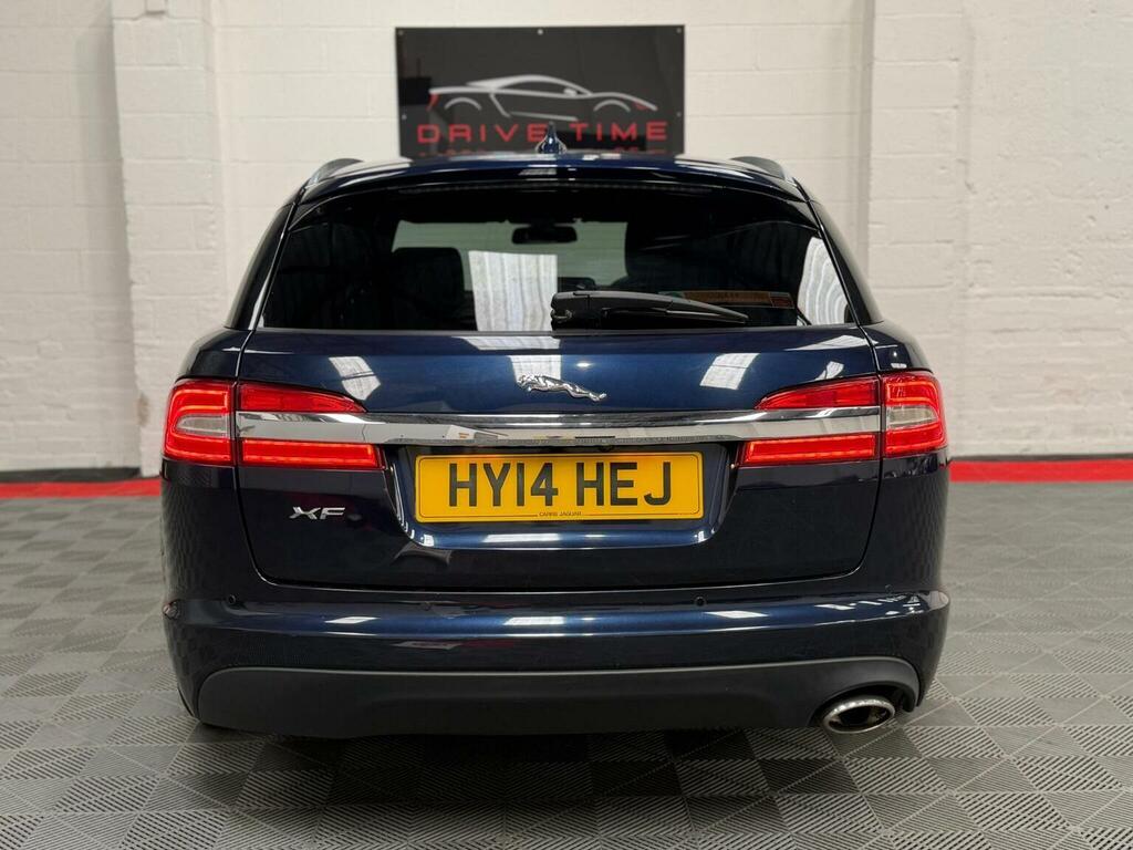 Jaguar XF Saloon Green #9