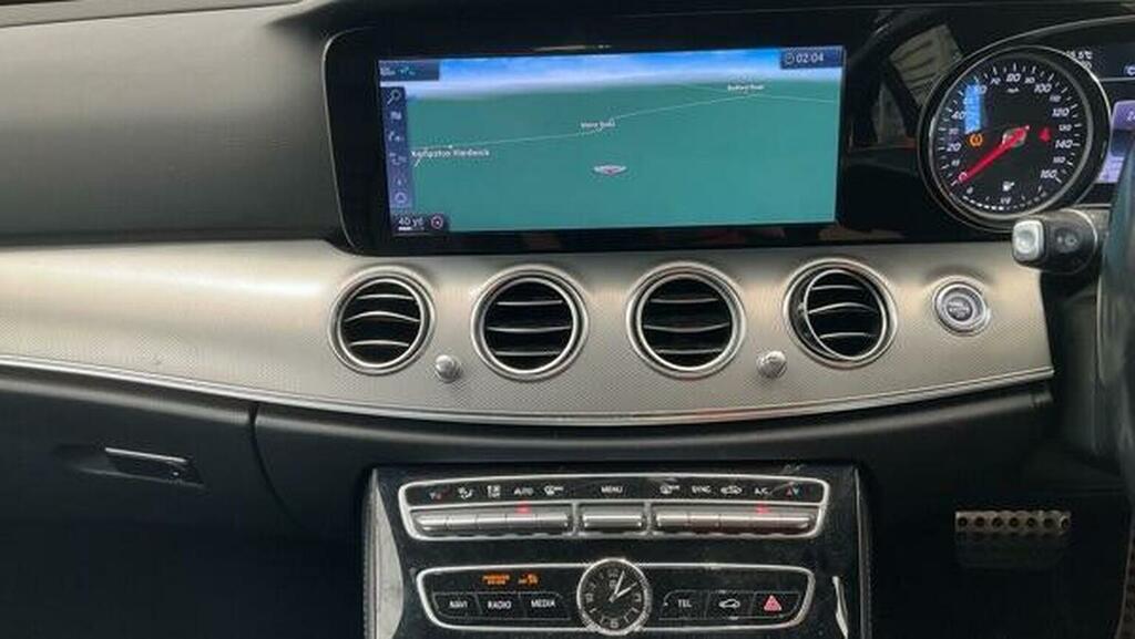 Mercedes-Benz E Class 2.0 E300 Amg Line Premium G-tronic Euro 6 Ss Black #9