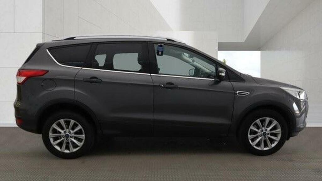 Ford Kuga 2.0 Tdci Titanium 2Wd Euro 6 Ss Grey #3