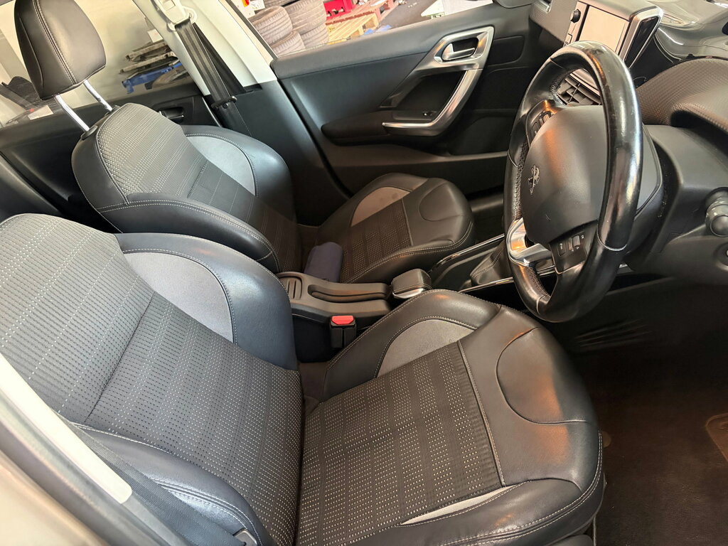 Peugeot 2008 1.6 Blue Hdi Ss Allure 100 Bhp Blue #8