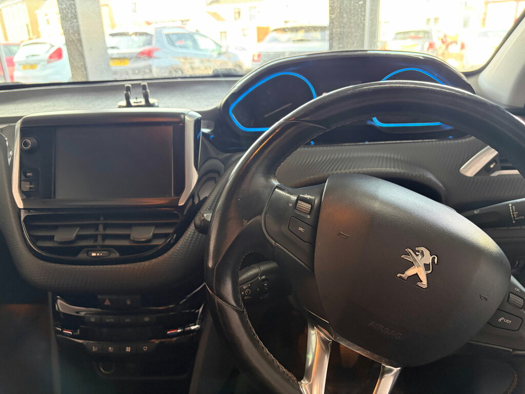 Peugeot 2008 1.6 Blue Hdi Ss Allure 100 Bhp Blue #9