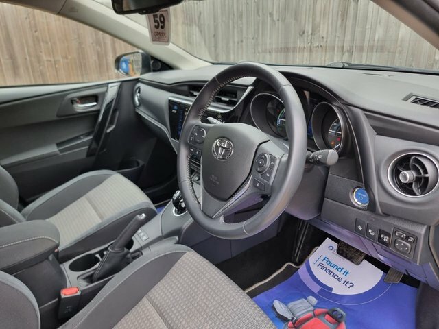 Toyota Auris 1.8 Vvt-h Design Hatchback Hybrid Cvt E WF68LAE Brown #2