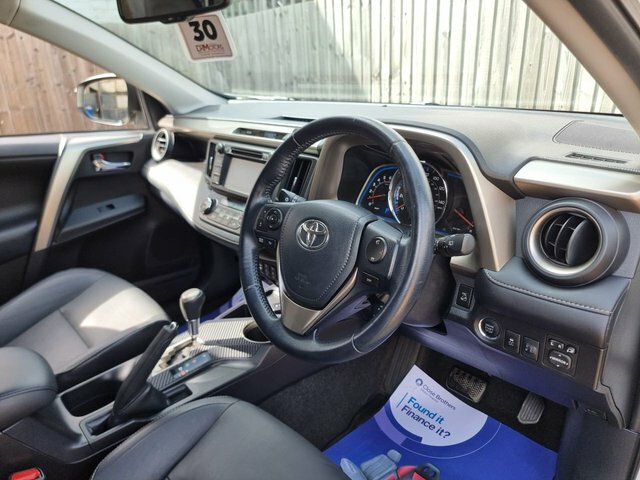 Toyota Rav 4 2.2 D-cat Invincible Suv 4Wd Euro White #2