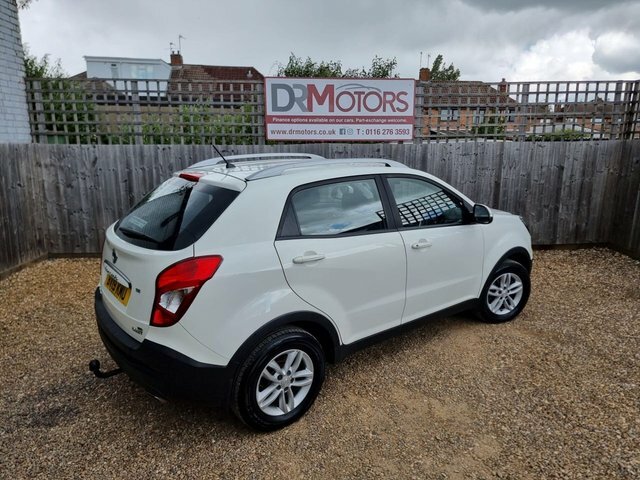 SsangYong Korando 2.2 Le White #37