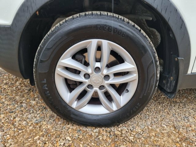 SsangYong Korando 2.2 Le White #31