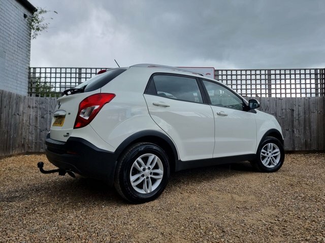 SsangYong Korando 2.2 Le White #15
