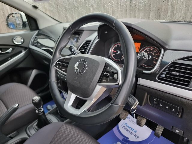 SsangYong Korando 2.2 Le White #18