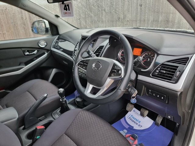 SsangYong Korando 2.2D Se Suv 4Wd Euro 6 178 Ps White #2