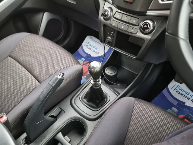 SsangYong Korando 2.2 Le White #12