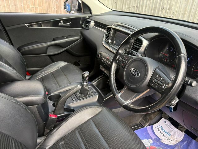 Kia Sorento 2.2 Crdi Kx-2 Suv Awd Euro 6 S White #2