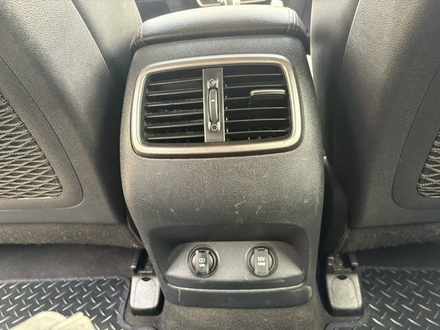Kia Sorento  White #41